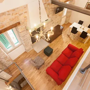  Apartment Amare
